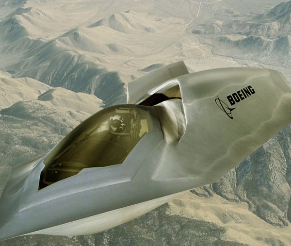 
Bird of Prey bắt đầu được thử nghiệm tại Vùng 51 - một khu thử nghiệm vũ khí tuyệt mật của Lầu Năm Góc vào năm 1996. Tổng cộng có khoảng 39 chuyến bay đã được thực hiện cho đến năm 1999.

