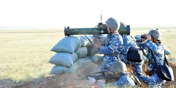 
Súng chống tăng Type-98 120mm.
