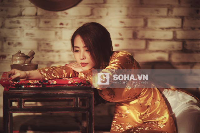 
Sau thời gian dài im ắng trong các hoạt động nghệ thuật để ổn định cuộc sống hôn nhân, Quỳnh Nga đã trở lại với sản phẩm âm nhạc mới MV Nhật ký ngày ngủ yên.
