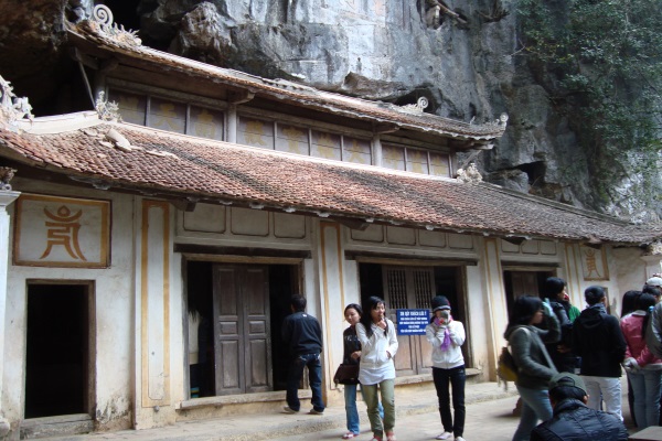 Duyên Ninh tự ngày nay đã trở thành điểm tín ngưỡng thu hút đông đảo người tới cầu may, cầu lộc, cầu duyên cầu tự hiếm muộn con cái. 