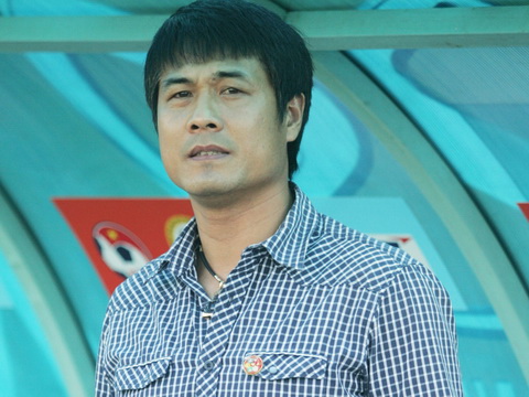 
Hữu Thắng vừa tới dự khán trận Hà Nội T&T vs Than Quảng Ninh hôm qua.
