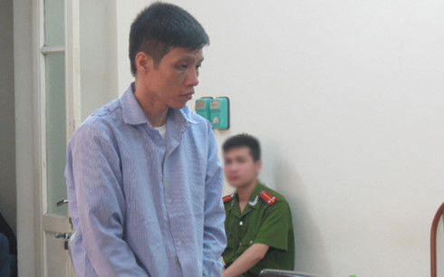 
Bị cáo Chu Mạnh Thắng trong phiên tòa sơ thẩm ngày 27/4/2016. Ảnh: VOV.
