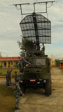 
Tổ hợp khí tài trinh sát thụ động Kolchuga. Ảnh: Quân đội Nhân dân.
