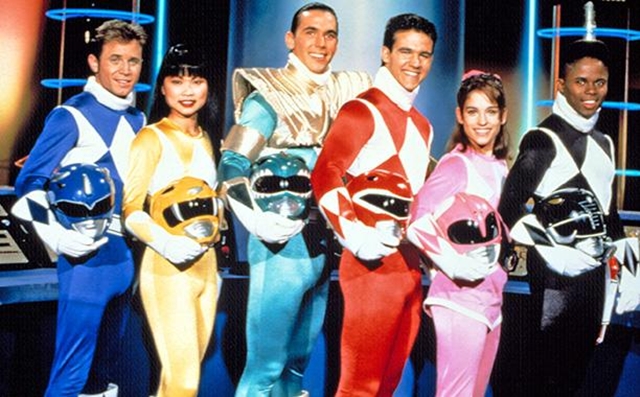 
Mighty Morphin Power Rangers - 5 anh em siêu nhân phiên bản Mỹ.
