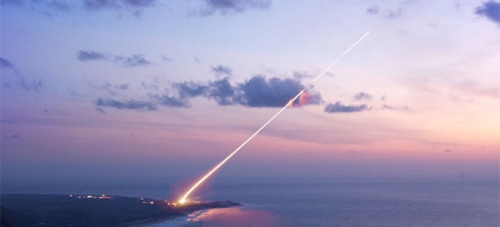 
Gần đây, Mỹ tuyên bố kế hoạch thử nghiệm đánh chặn tên lửa đạn đạo vào cuối năm 2016.
