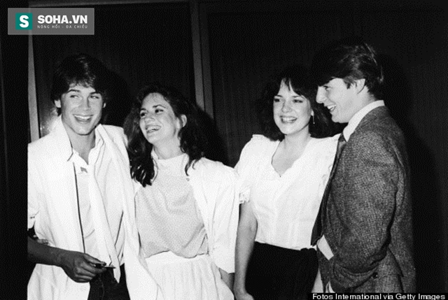 
Rob Lowe, Melissa Gilbert, Michelle Meyrink và Tom Cruise năm 1982.
