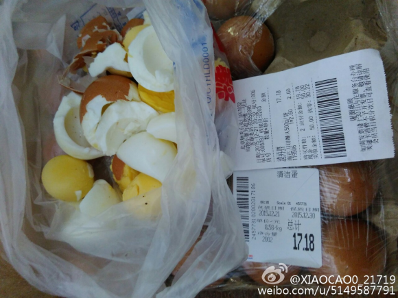 
Những quả trứng gà giả được bày bán trong các siêu thị
