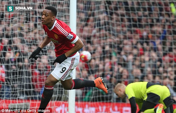
Martial đã ghi bàn mở tỷ số cho Man United ở ngay phút thứ 8.
