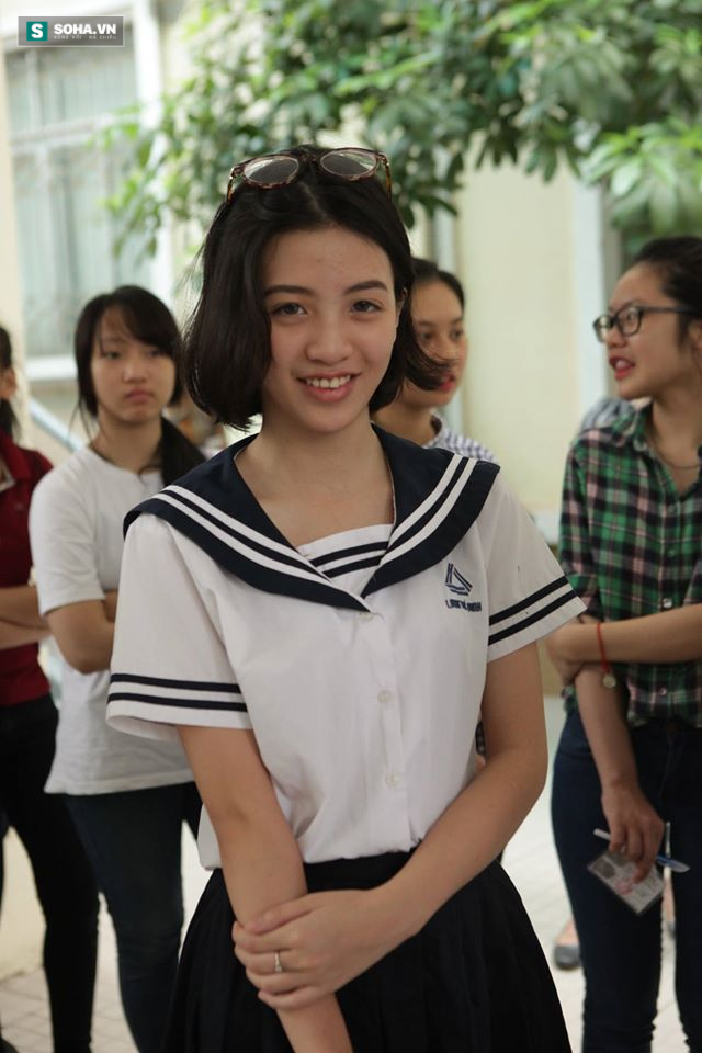 
Gương mặt tươi tắn sẵn sàng cho kỳ thi lớn nhất năm học của một nữ sinh trường THCS Lương Thế Vinh (Hà Nội).
