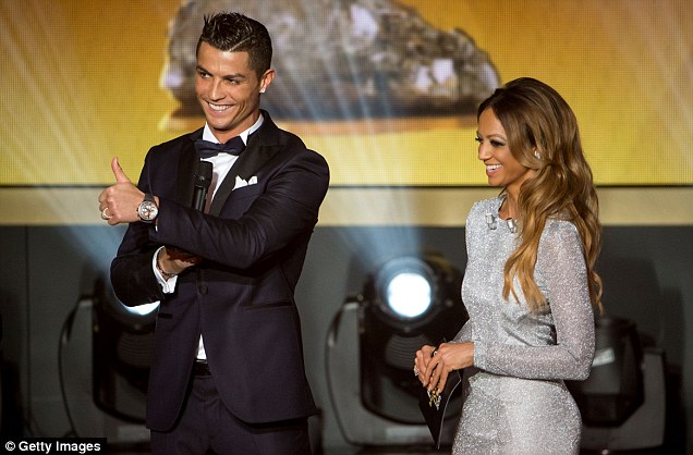 
Ronaldo đã không thể đoạt Quả bóng Vàng vì Messi đơn giản là xuất sắc hơn.
