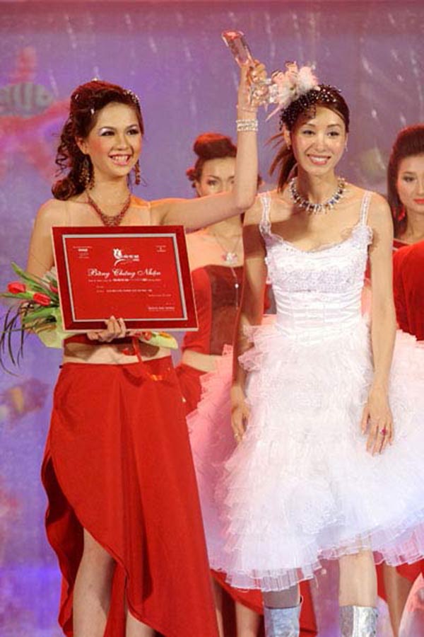 Năm 2005, người đẹp sinh năm 1989 tham gia Siêu mẫu Việt Nam nhưng chỉ đạt được giải phụ Người đẹp ăn ảnh.
