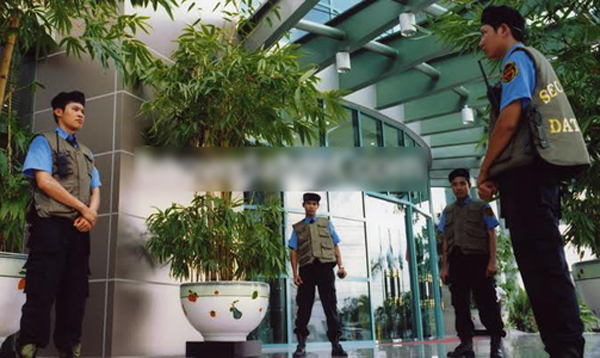 
Tại Công ty bảo vệ Đất Việt, mức giá dịch vụ trông nhà dịp Tết dao động từ 80.000 – 150.000 đồng/giờ, tức 2 - 3,6 triệu đồng/ngày. (Ảnh: baovedatviet)
