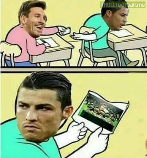 Barca cứ vô đối thế này, Messi sẽ còn troll Ronaldo dài dài.