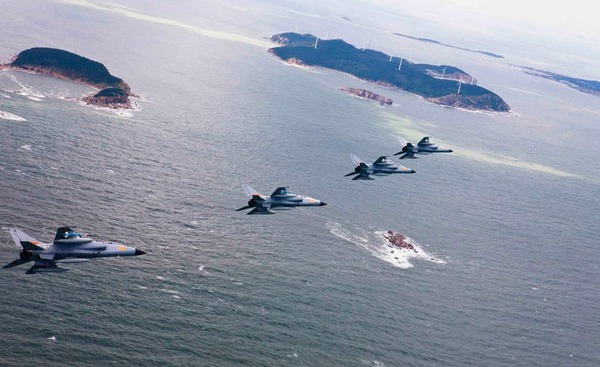 Đại quân khu Tế Nam tổ chức lực lượng không quân diễn tập oanh tạc chiếm đảo chớp nhoáng đúng lúc căng thẳng Trung  -  Nhật xung quanh nhóm đảo Senkaku đang ở cao trào