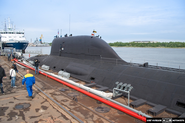 Tàu ngầm hạt nhân Severodvinsk đề án 885 tại buổi lễ tiếp nhận.