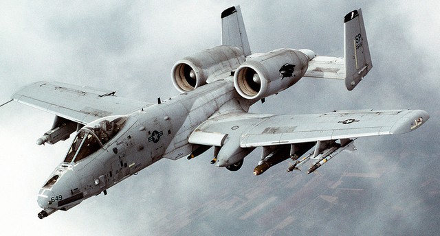 Cường kích A-10 Thunderbolt