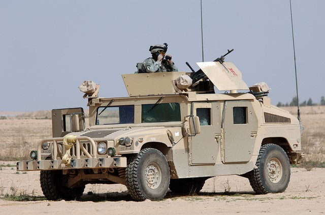 Quân đội Mỹ đang có khoảng 4.000 xe bọc thép Humvee dư thừa. Ảnh: Wiki