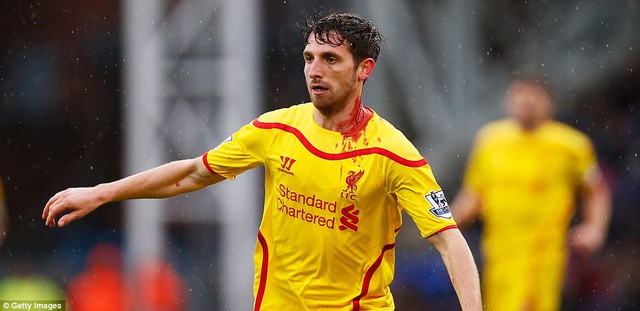 Joe Allen đổ máu vì chấn thương