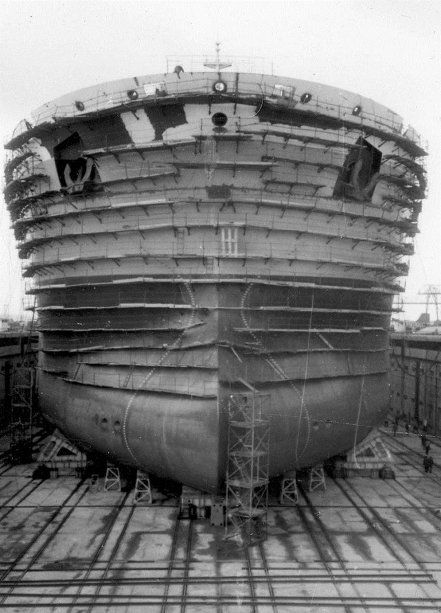 Trong lịch sử của mình, nhà máy đã đóng nhiều loại tàu có kích thước như tàu chở dầu có lượng giãn nước 150.000t như trong ảnh.