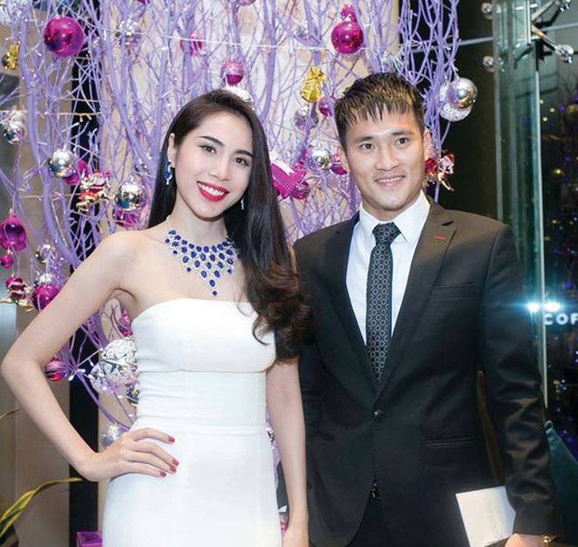Đám cưới của cặp đôi đẹp nhất làng bóng đá Việt Nam sắp chính thức tổ chức