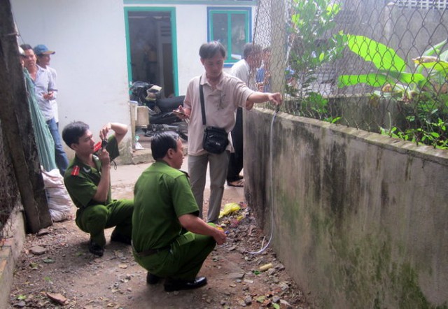 Cơ quan công an đang khám nghiệm lại hiện trường - Ảnh:&nbsp;Hoài Thương