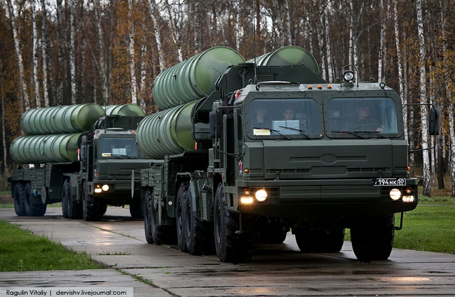 Hệ thống phòng không S-400