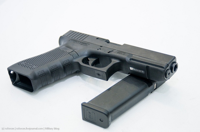 Súng Glock-17 được ORSIS sản xuất theo giấy phép.