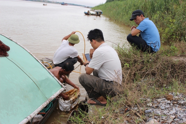 Vụ Cát Tường: Thuê thợ lặn, lưới quét tìm phần đầu chị Huyền - Ảnh 14