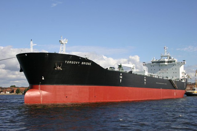 Sản phẩm tàu chở dầu với lượng giãn nước 48.000t do nhà máy chế tạo.