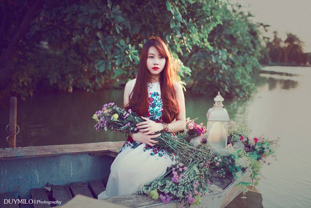 Bộ ảnh của 1 trong 10 nữ sinh đẹp nhất Việt Nam 2013