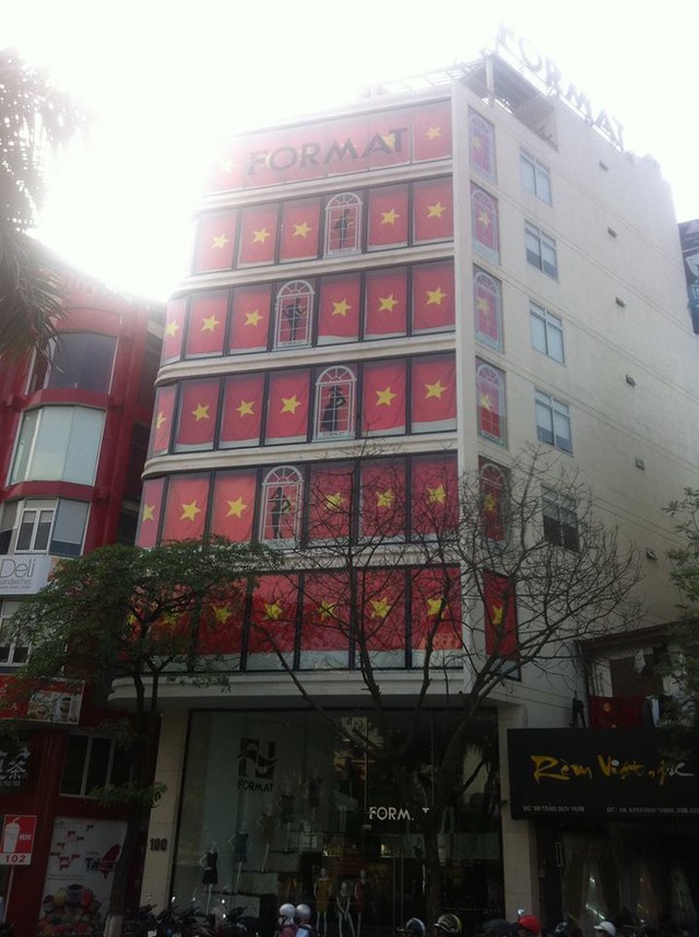 Hình ảnh cửa hàng thời trang trên đường Trần Duy Hưng, Hà Nội