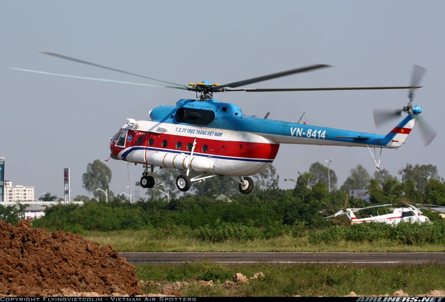 Mi-17 1V của Binh Đoàn 18 - Bộ Quốc Phòng bay hỗ trợ chương trình MIA tại Việt Nam.