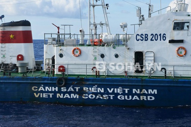 Tàu Cảnh sát biển và kiểm ngư Việt Nam chịu hư hại sau những đợt tấn công của Trung Quốc
