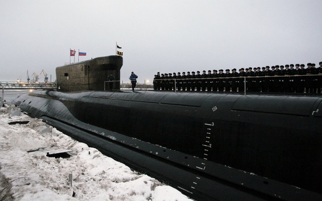 Tàu ngầm hiện đại và uy lực nhất của Hải quân Nga hiện nay là các tàu ngầm lớp Borei (đề án 955), các tàu ngầm này có lượng giãn nước lên đến 24.000t và có thể mang đến 16 tên lửa đạn đạo xuyên lục địa phóng từ tàu ngầm Bulava.
