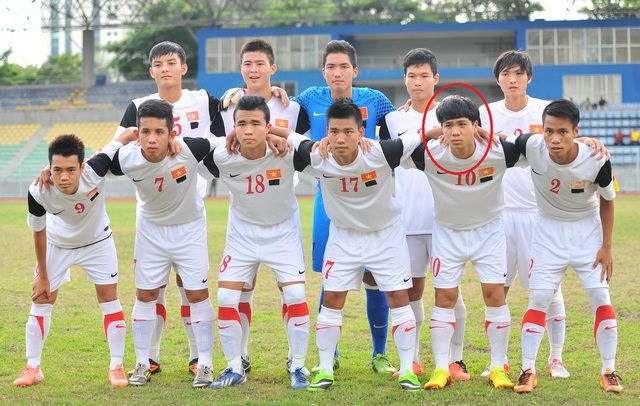 Trông Công Phượng có già hơn các đồng đội U19 Việt Nam thật không?