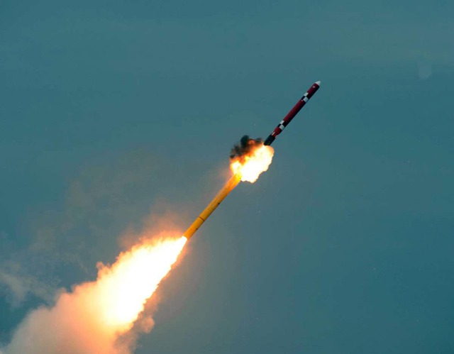 Triều Tiên phóng thử nghiệm tên lửa hạt nhân Ảnh: Korea Arms