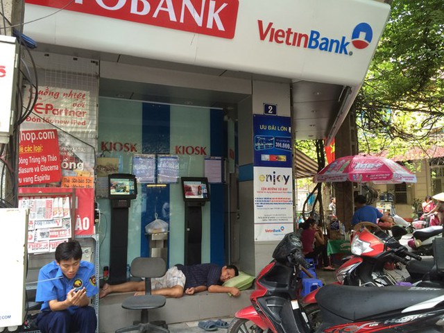 Kinh doanh, kiếm sống nhờ… ATM - Ảnh 5