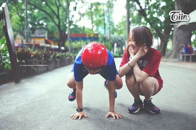 Tình yêu không phân biệt tuổi tác hay giới tính, với cặp đôi Phương Duyên và Kim Uyên, chỉ cần hai trái tim cùng hòa chung nhịp đập, mọi khó khăn, trở ngại đều trở nên nhỏ bé.