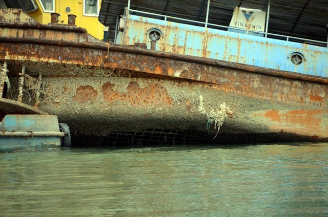 Những con tàu tiền tỷ mục nát vì bị bỏ trên biển Quảng Ninh