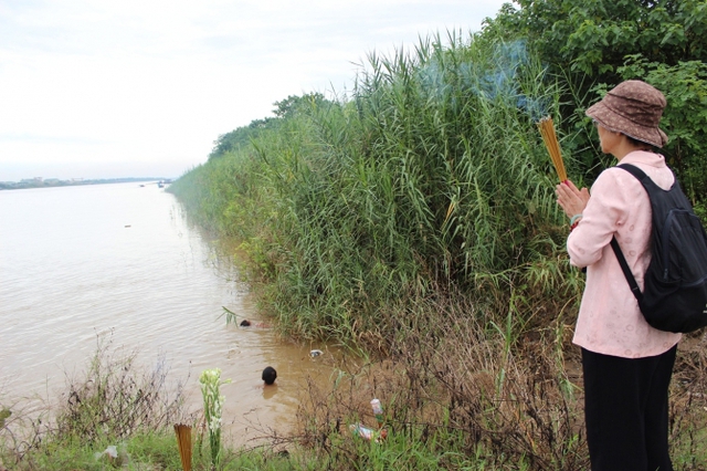 Vụ Cát Tường: Thuê thợ lặn, lưới quét tìm phần đầu chị Huyền - Ảnh 6