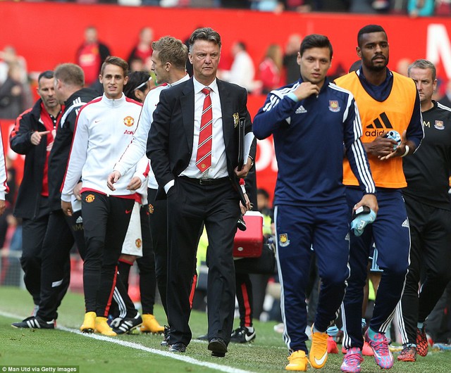 Van Gaal và BLĐ Man United đang lên kế hoạch thi đấu giao hữu vào giữa tuần vì không phải thi đấu châu Âu