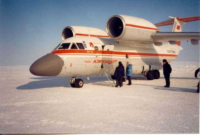 Đa số An-74 hiện phục vụ trong hãng hàng không Aeroflot của Nga, ngoài ra còn có một số quốc gia khác như Moldova, Ai Cập (9 chiếc An-74T-200A) và Iran (11 chiếc An-74TK-200/An-74T-200).