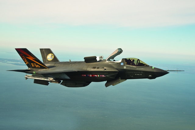 Biến thể F-35B.