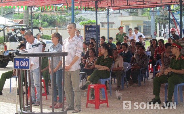 Phiên tòa thu hút sự quan tâm của dư luận trên địa bàn tình Bình Dương vì hành vi liều lĩnh của những bị cáo