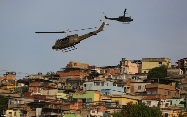 Trực thăng tuần tra là loại Eurocopter AS350 Ecureuil được sản xuất tại châu Âu. Phiên bản AS350 Ecureuil này đã được hãng Eurocopter nâng cấp đặc biệt dành riêng cho quân đội và cảnh sát Brazil.