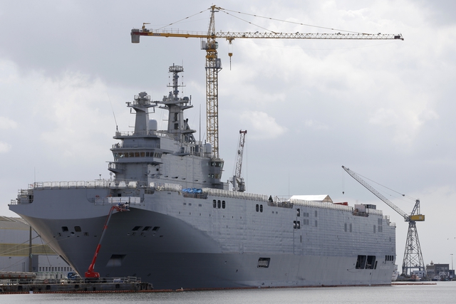 Tàu đổ bộ chở trực thăng lớp Mistral mang tên Vladivostok được đóng cho Nga