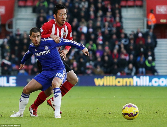 Trong khi đó, Mourinho lại khiến Chelsea yếu ớt trước Southampton vì cất đi quá nhiều trụ cột tại tuyến giữa