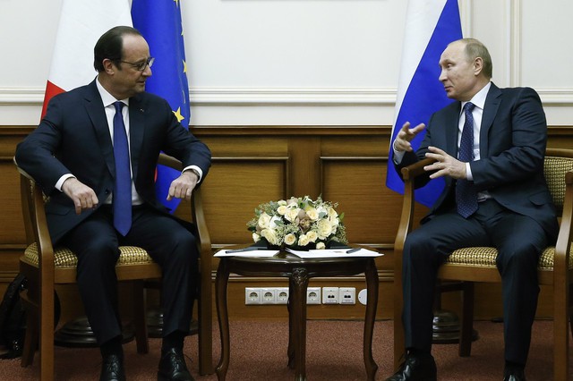 Tổng thống Pháp Hollande và Tổng thống Nga Putin trong cuộc gặp hôm 6/12