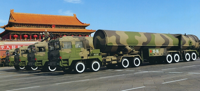 Tên lửa đạn đạo xuyên lục địa DF-31 của Trung Quốc.
