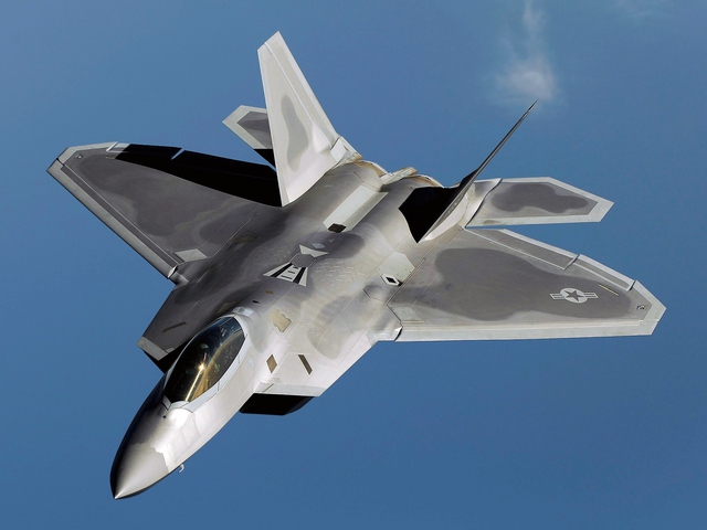 Tiêm kích F-22.